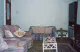 lounge1.jpg (26133 bytes)